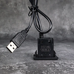 שקע הארכת USB לרכב DAMAVO שקע יחיד עם כבלים ותפסים