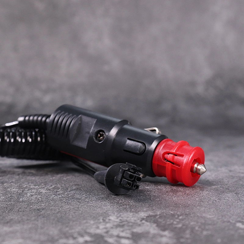 DAMAVO 12-Volt-Auto-Zigarettenanzünder-Steckeradapter mit Spiralkabel