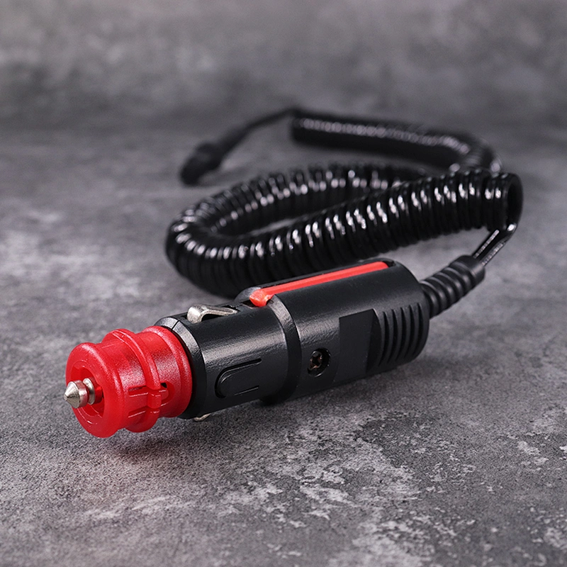 DAMAVO 12-Volt-Auto-Zigarettenanzünder-Steckeradapter mit Spiralkabel