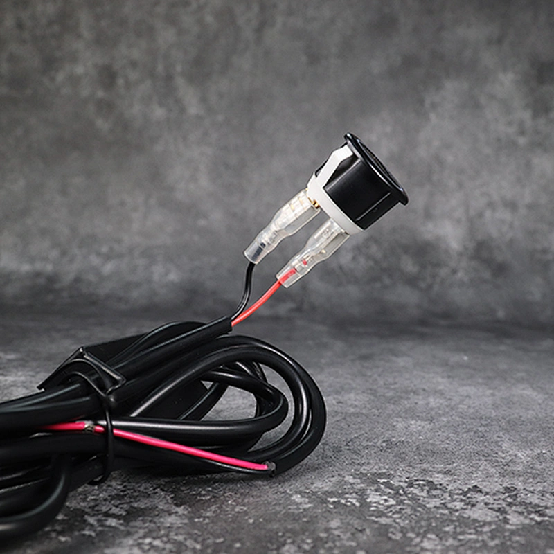יציאת USB של DAMAVO למטען לרכב עם החלפת מתג רוקר של שקע טעינה בודד