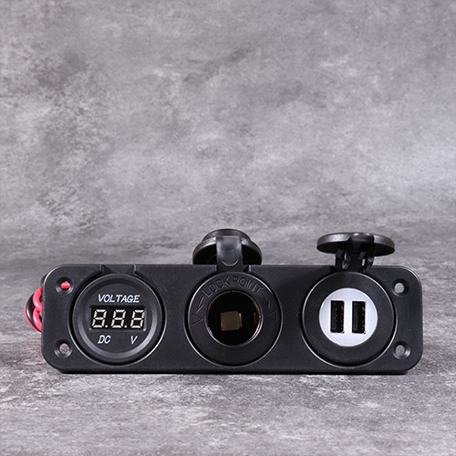 DAMAVO 24 volt USB charger Truck power socket car adapter with vltage meter