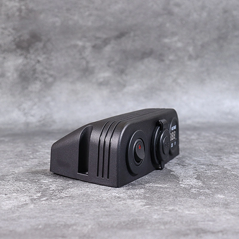 12V USB ソケット フラッシュ マウント スイッチ付き 自動電圧計