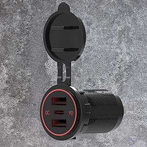 DAMAVO 3 พอร์ต USB ที่ชาร์จแบตในรถกับอะแดปเตอร์เต้าเสียบ PD + QC A + C อะแดปเตอร์