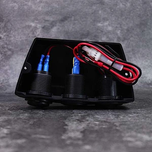 DAMAVO Panel de interruptores basculantes de 12 V tipo C adaptador de coche cargador medidor de corriente