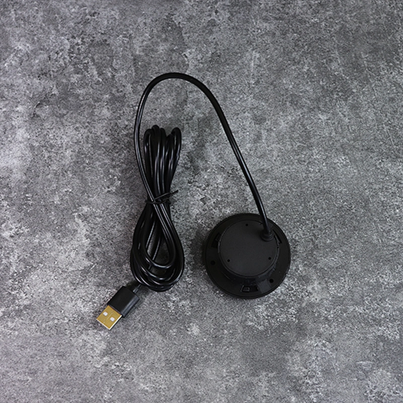 Chargeur de bureau USB DAMAVO dans la station de charge montée sur le bureau