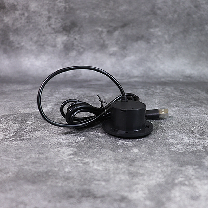 Chargeur de bureau USB DAMAVO dans la station de charge montée sur le bureau