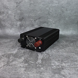 DAMAVO chargeur de voiture vers adaptateur secteur allume-cigare onduleur 12V à 220V alimentation