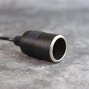DAMAVO USB 5V a 12V enchufe del encendedor del coche adaptador de cargador de enchufe de toma de corriente