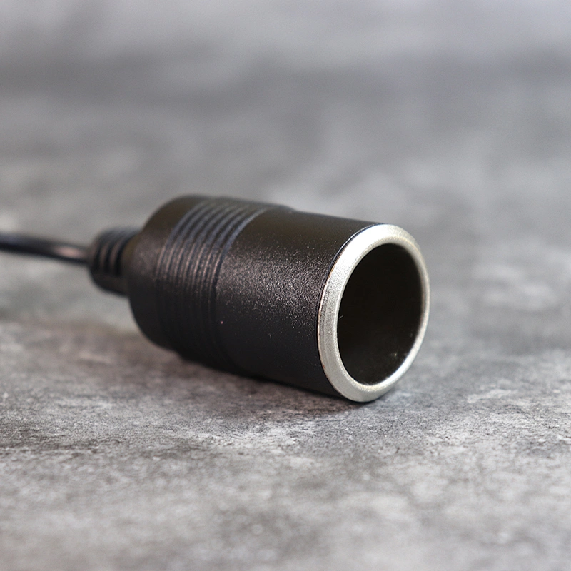 DAMAVO USB 5V a 12V enchufe del encendedor del coche adaptador de cargador de enchufe de toma de corriente