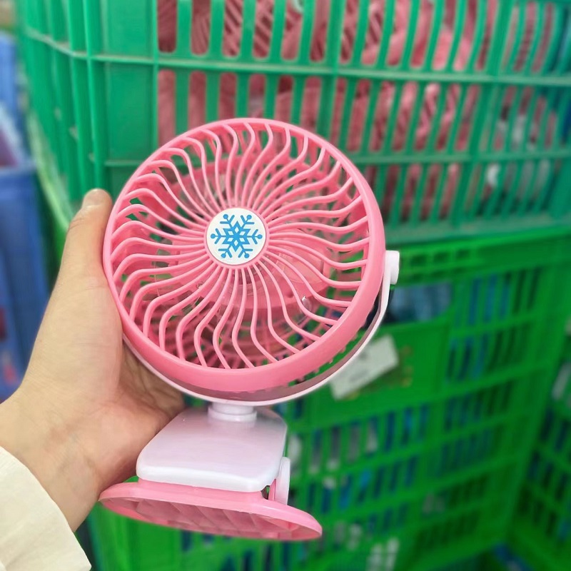Popular Mini Rechargeable Clip Fan for Summer Cooling Portable USB Mini Fan with Battery Hot on Amazon