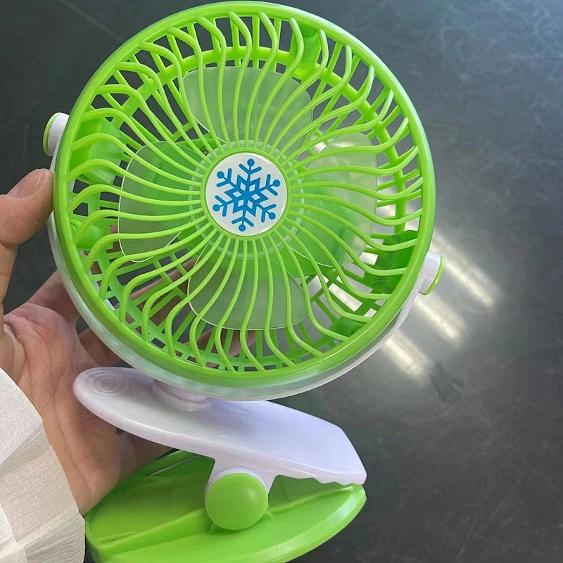 Popular Mini Rechargeable Clip Fan for Summer Cooling Portable USB Mini Fan with Battery Hot on Amazon
