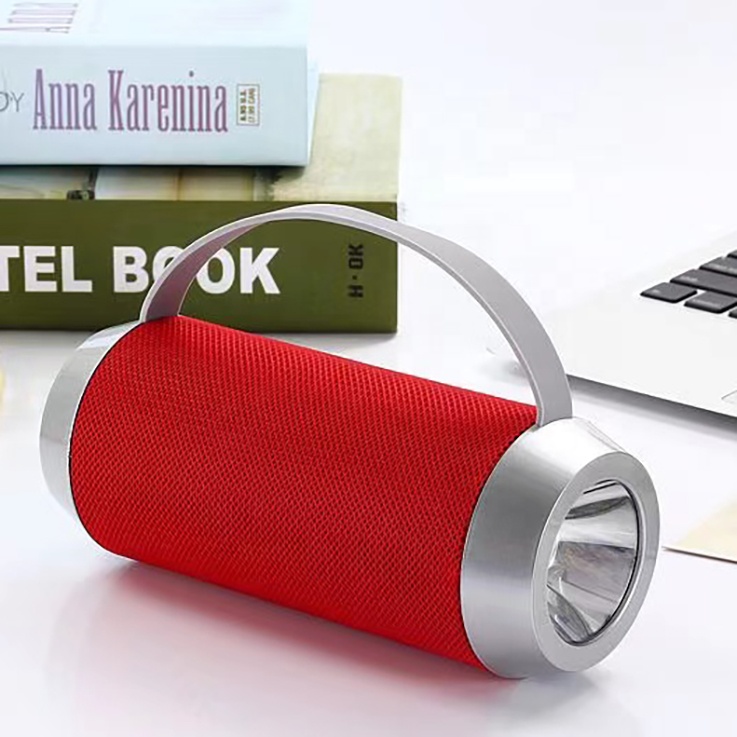 Hot Sells ABS Materials Outdoor Wireless Big Party Home Mini Wireless Speaker with FM Radio Camp LED Flashlight