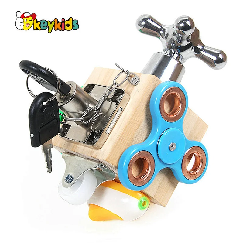 High quality wooden educational learning toys busy box for kids W12D297
