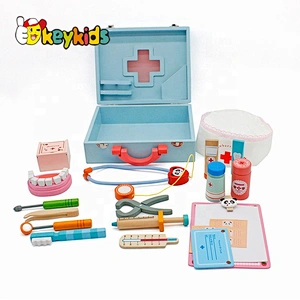 Wholesale cheap kids wooden toy doctor kit for preschool W10D012