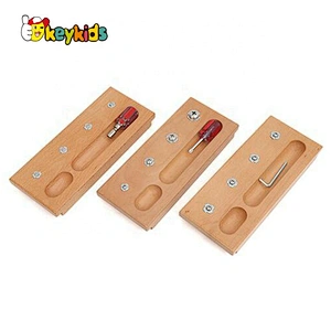 Top fashion school aids wooden montessori screw board for children W12F106