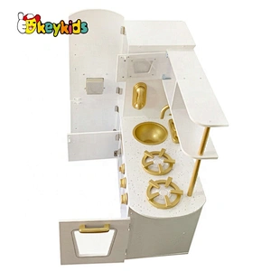 New released gold wooden toy kitchen set with freezer W10C567