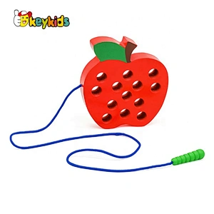 Hot sale threading activity wooden travel lacing game for children W11E095
