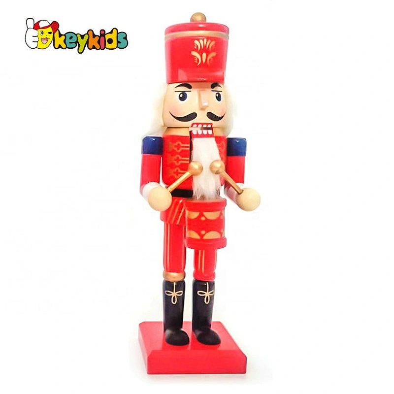 2019 Handcraft children wooden small nutcracker for wholesale W02A337