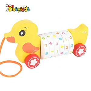 2020 New hottest preschool wooden pull animal toy for toddlers W05B190