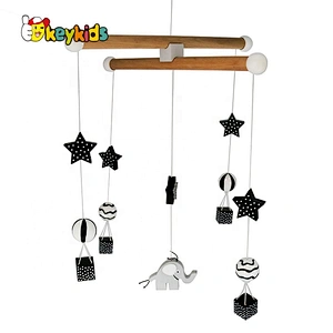 Customize musical wooden baby mobile for wholesale W08K038