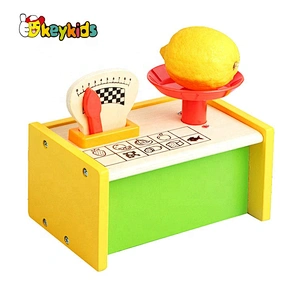 2021 Wooden tool table Platform scale toy for kids W10D290