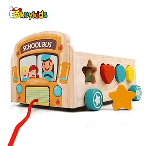 Newest early educational wooden push and pull along toys for kids W05C148