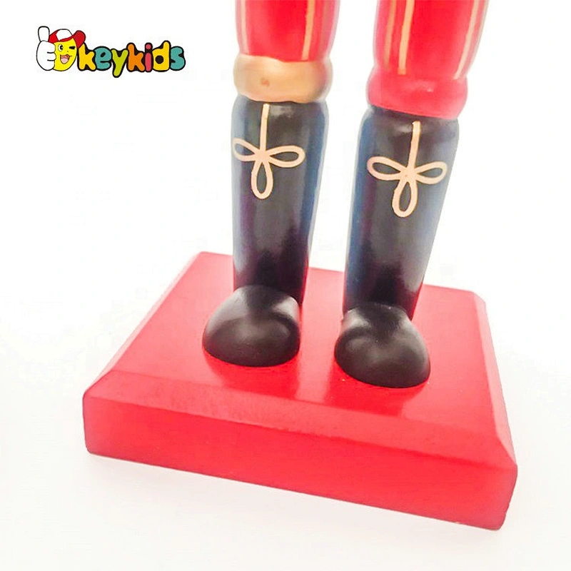 2019 Handcraft children wooden small nutcracker for wholesale W02A337