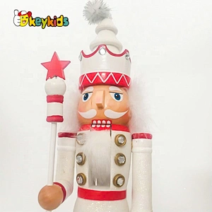 2019 Handcraft kids wooden nutcracker statue for wholesale W02A335