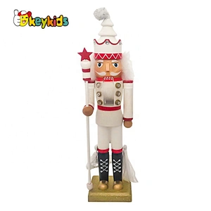 2019 New customize handcraft wooden nutcracker figurine for decor W02A334