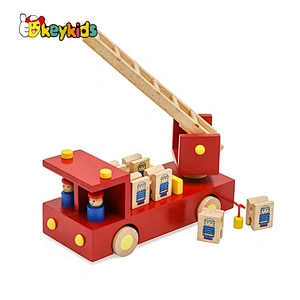 2019 New fashion educational wooden fire engine truck toy for kids W04A419