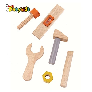 2020 Top sale preschool wooden tool set kids toy with belt W03D123