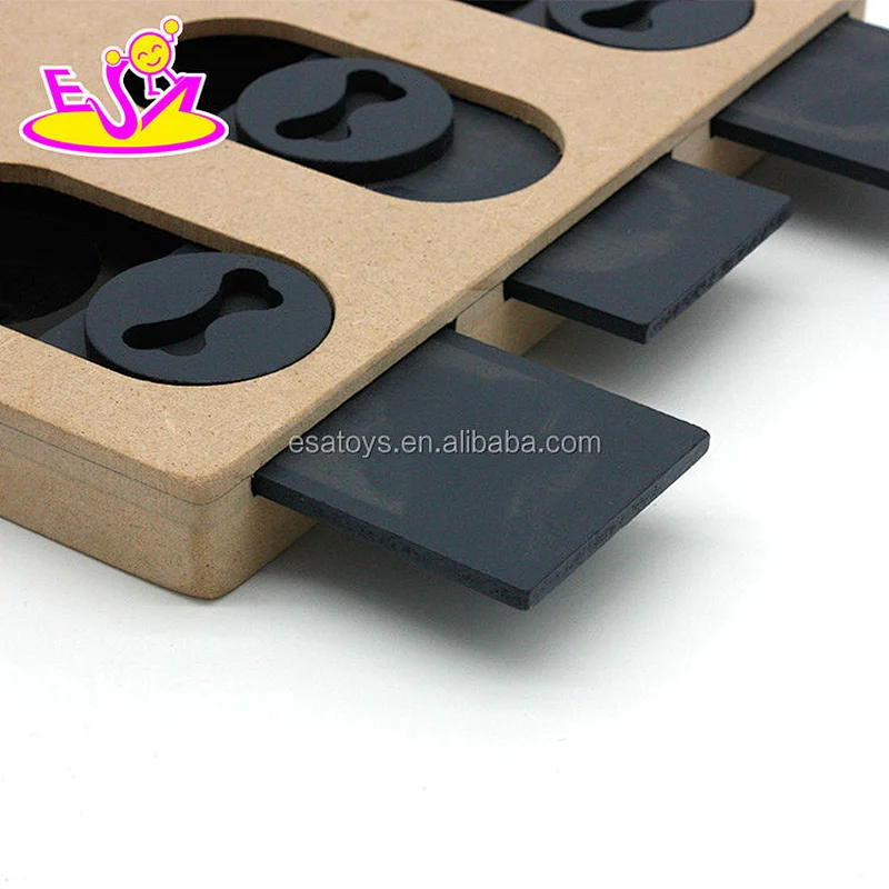 New hottest interactive treat food hiding puzzle wooden pet toys for dogs and cats W06F068