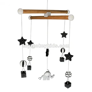 Customize colorful wooden cot mobile for baby crib W08K037