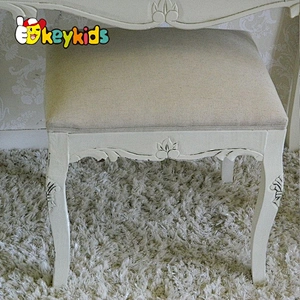 New and popular white wooden dressing table with mirror and stool W08H021