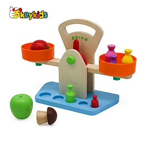 2020 New arrival kids wooden toy balance scale for preschool W11F088