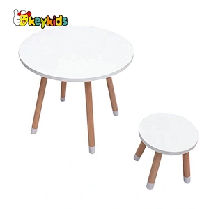 High Quality Pink Round Wooden Play Table And Chairs Set For Wholesale W08G273