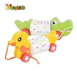 2020 New hottest preschool wooden pull animal toy for toddlers W05B190