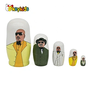 Hand paint 5 in 1 wooden russian nesting dolls with customize W06D146