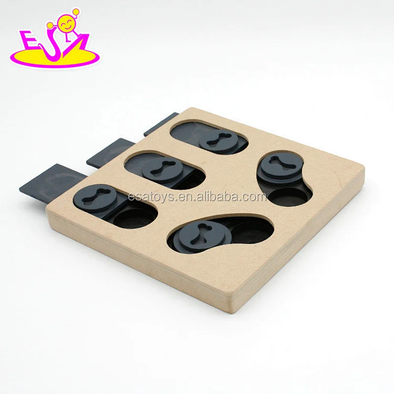 New hottest interactive treat food hiding puzzle wooden pet toys for dogs and cats W06F068