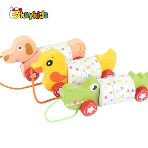 2020 New hottest preschool wooden pull animal toy for toddlers W05B190