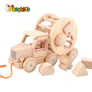 2019 New arrival educational wooden walk along toys for babies W05C111