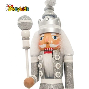 2019 Handcraft kids wooden nutcracker statue for wholesale W02A335