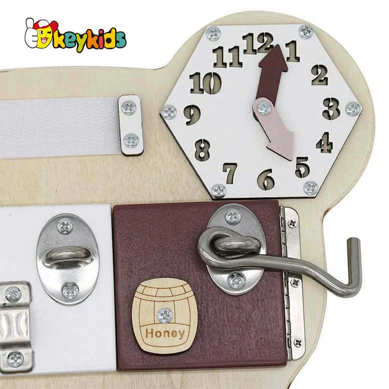 Handmade Montessori Busy Board Bear Wooden Baby Sensory Activity Boards with Keys Lock Latches For Travel Car Plane W12D369