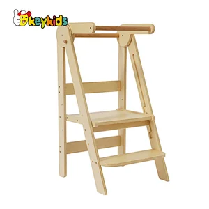 Hot selling baby kitchen helper wooden foldable step stool with handle W08G343