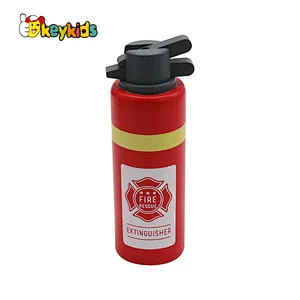 Customize pretend play firefighting tool wooden fire rescue toy for kids W10D455