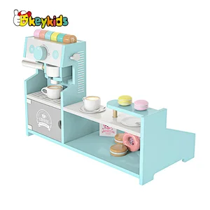Hot sale role play wooden coffee shop toy with coffee maker W10D462
