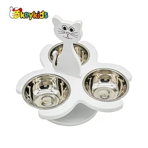 2022 Adjustable wooden dog bowl pet cat feeding station with 3 stainless steel bowls W06F131