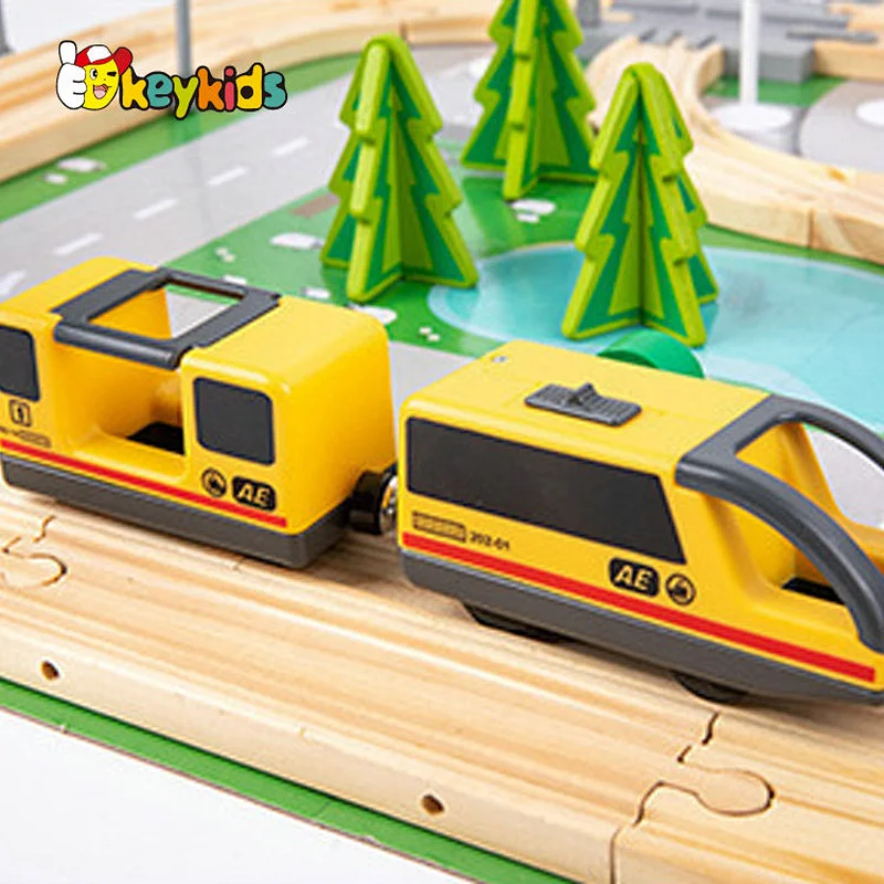 2022 Customize 108pcs rails wooden train track toy for kids W04C231