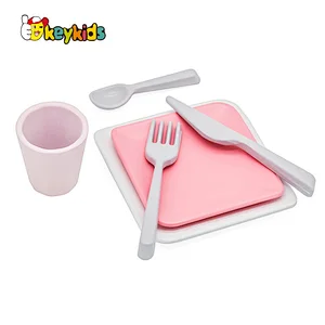 2022 Customize pretend paly wooden toy crockery set for kids W10B328
