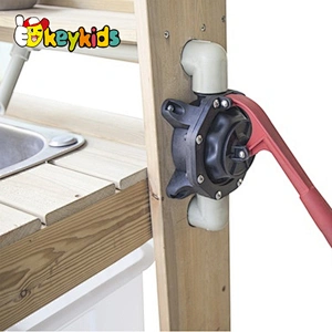 Kids garden pretend play wooden mud kitchen with pump function W10C768